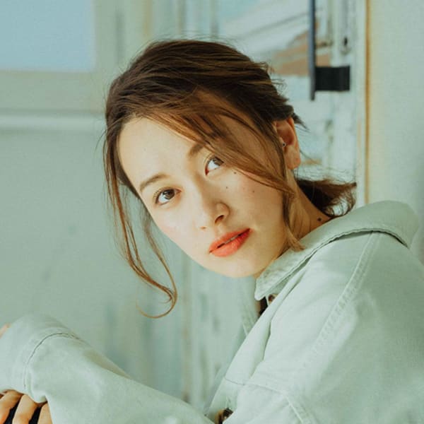 ミディアムアレンジスタイル