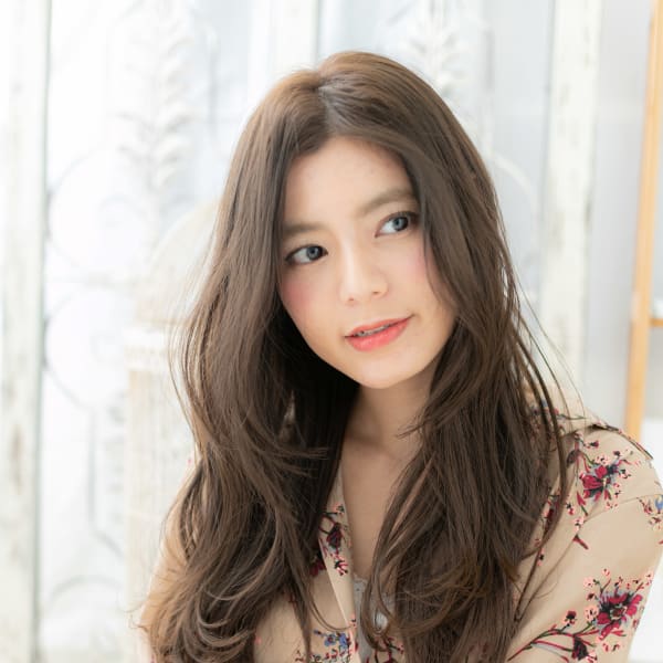 くせ毛風こなれカールx小顔センターパート ウェーブパーマ