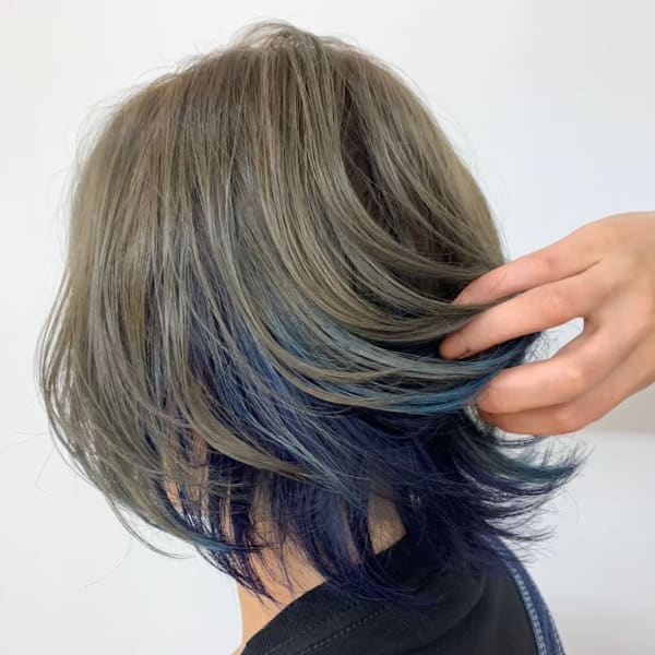 【QUALIS】 さりげない存在感を🌈インナーカラー