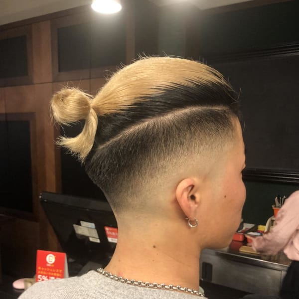 メンズのオススメ順 ツーブロック グラデーションカラー ベリーショートの髪型 ヘアスタイル 楽天ビューティ メンズのオススメ順 ツーブロック グラデーションカラー ベリーショートの髪型 ヘアスタイル 楽天ビューティ