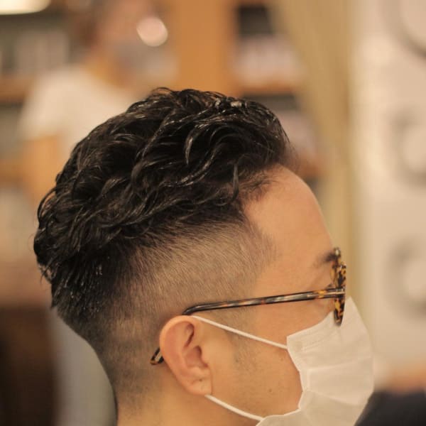 メンズのオススメ順 30代 パーマ グラデーションカラーの髪型 ヘアスタイル 楽天ビューティ