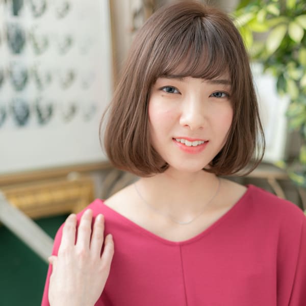 黒髪も◎前下がり小顔ツヤふわ大人ボブ オンマヨ