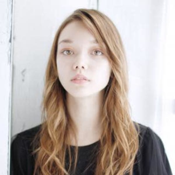 【4ページ目 オススメ順】30代/パーマ/イエロー・オレンジ/セミロングの髪型・ヘアスタイル 楽天ビューティ