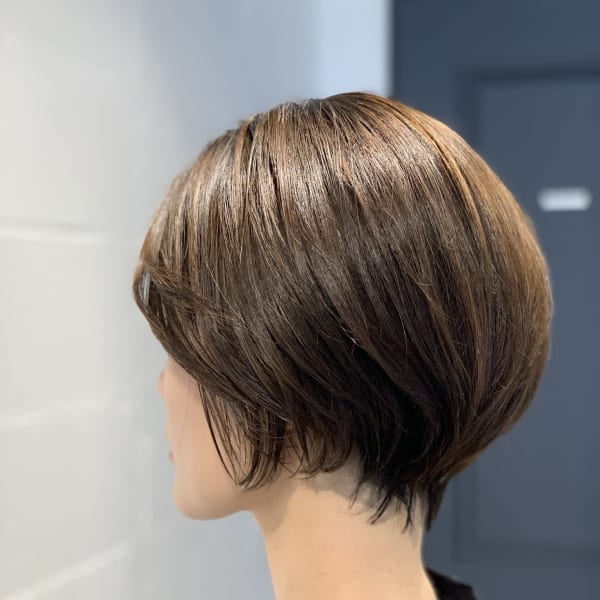 耳掛けもかわいいミニーショート