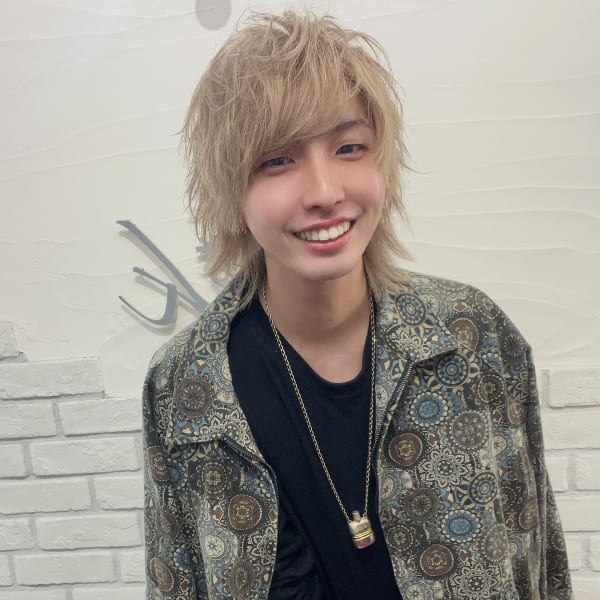 岡崎 薫 Hair Grande Seeek シーク のスタッフ 美容院 美容室を予約するなら楽天ビューティ 岡崎 薫 Hair Grande Seeek シーク のスタッフ 美容院 美容室を予約するなら楽天ビューティ