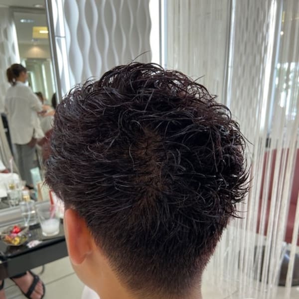 【QUALIS】夏にオススメ刈上げツーブロスタイル