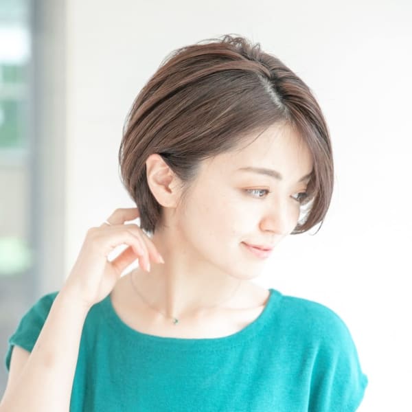 上品に見られて、日々のお手入れ楽ちんな大人気ボブ