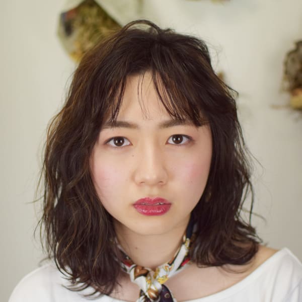 立体的なウェーブでレトロな雰囲気に|髪切処ICHI