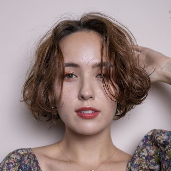 大人の華やかボリュームウエーブ