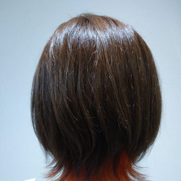 オレンジインナーカラー×ショートウルフ