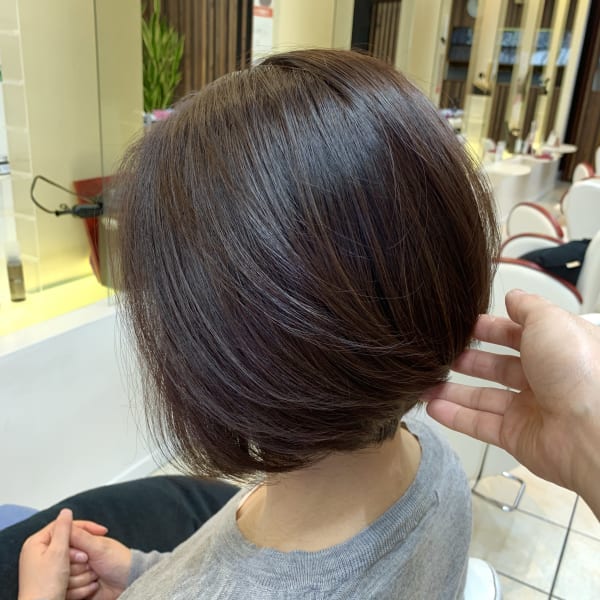 【QUALIS】重め前下がりボブ/ツヤ髪