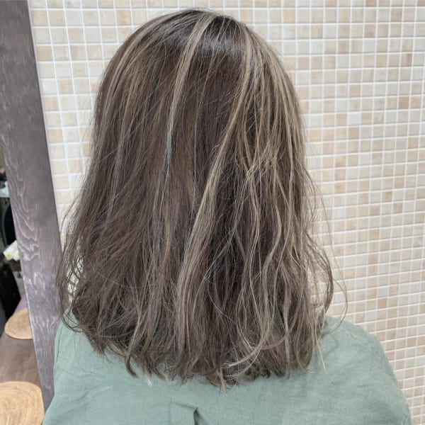 ★グレーヘア対応ハイライトデザイン★