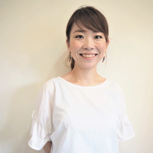 chakura arka Hair Salon【チャクラアルカヘアサロン】のスタッフ紹介。 清水 紗耶香
