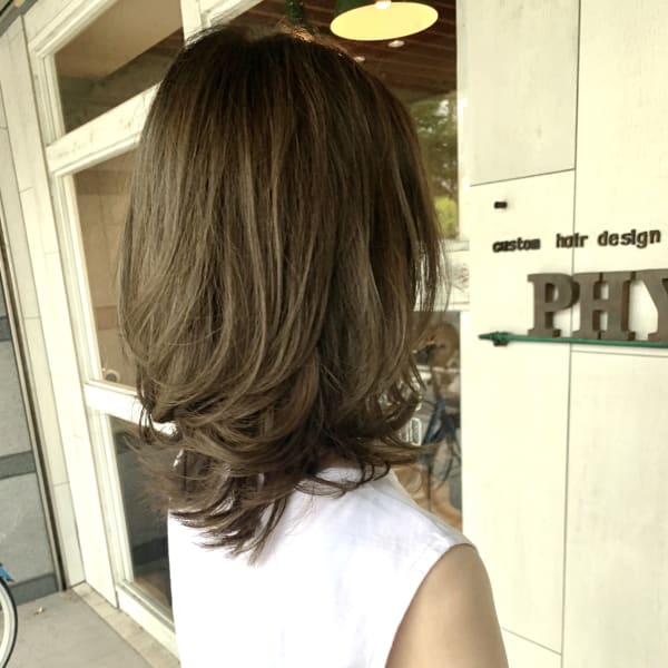 マットベージュレイヤースタイル