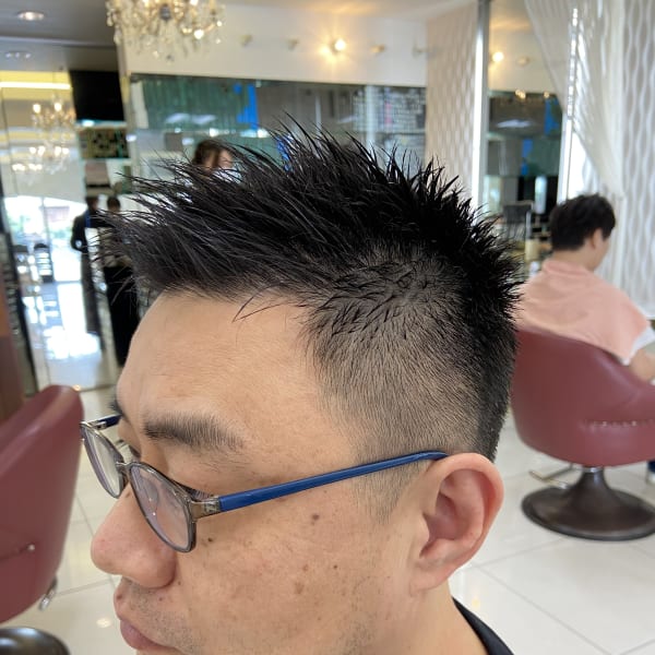 【QUALIS】刈り上げ/おしゃれボウズ/フェード/モヒカン