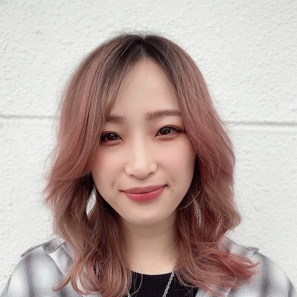 斎藤 美紀 Earth Coiffure Beaute 長岡店 アース コアフュールボーテ ナガオカテン のスタッフ 美容院 美容室を予約するなら楽天ビューティ