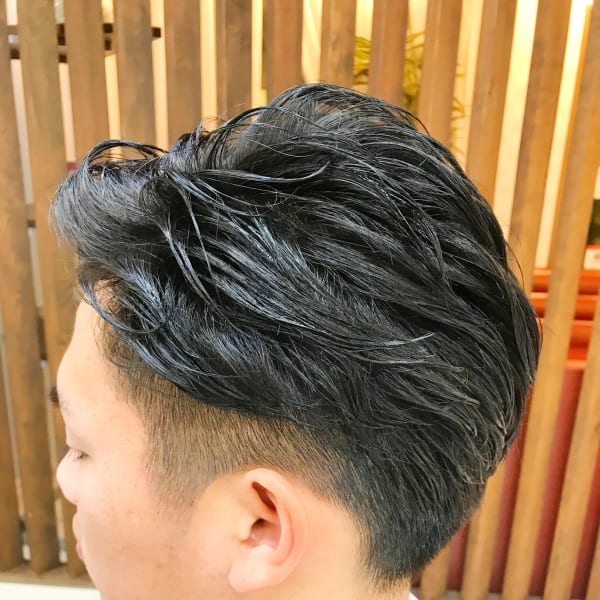 【QUALIS】さわやかツーブロックビジネススタイル