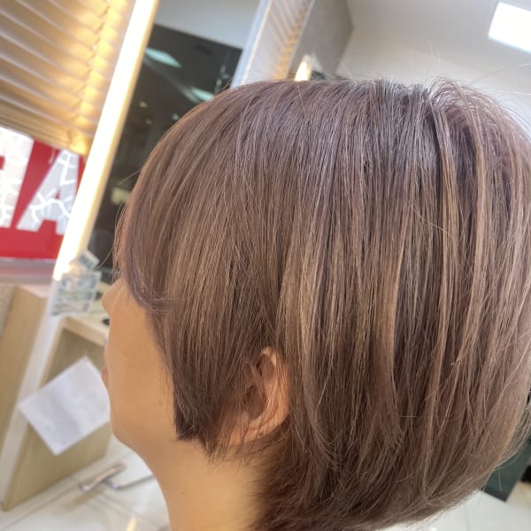 丸みのあるマッシュショート