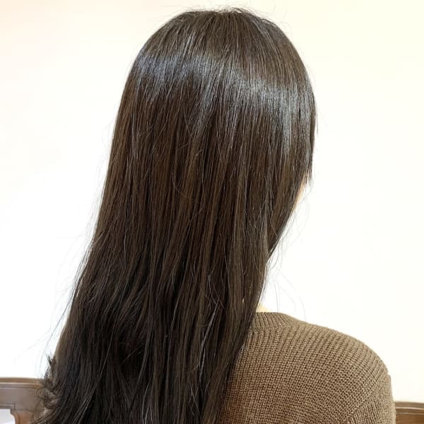 黒染め風透明感小顔ダークグレージュ