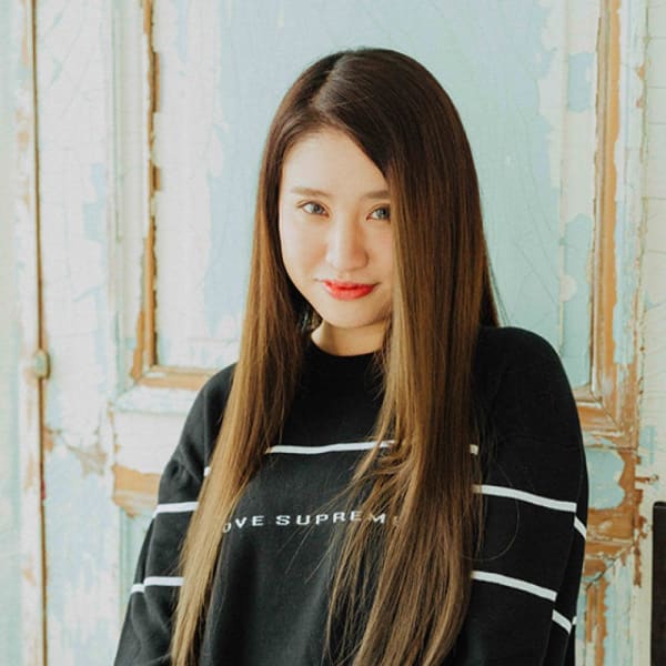 ツヤ髪ロングレイヤー