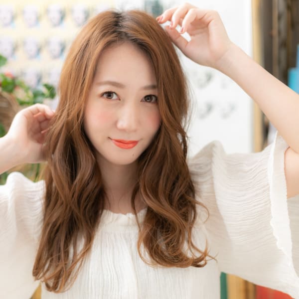 アシンメトリー外国人風フリンジウェーブ　ゆるふわ