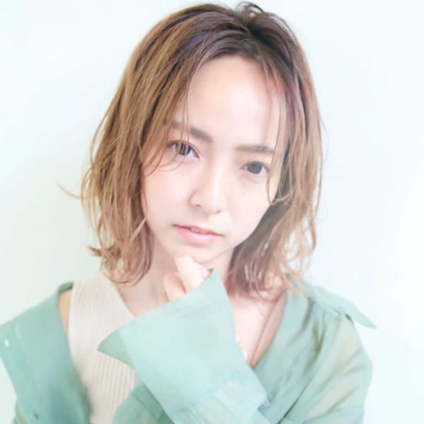 小顔グラデーションカラー外国人風大人ボブ