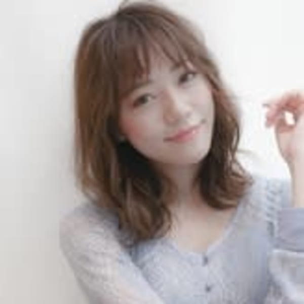 大人可愛いベージュアッシュ