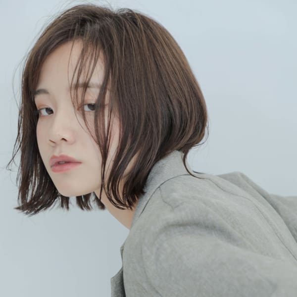 ラフでナチュラルさが魅力の切りっぱなしボブ!!
