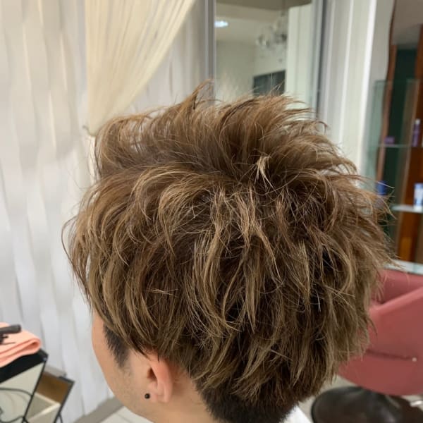 【QUALIS】ツーブロ/刈上げ/レイヤー/アッシュベージュ