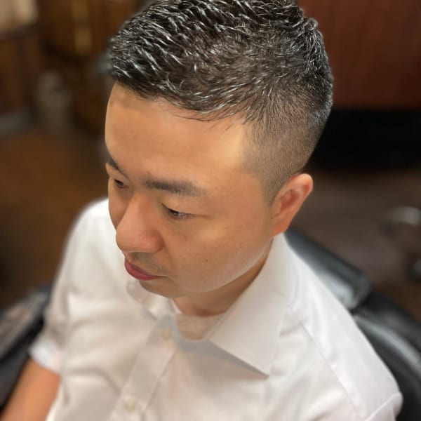 フェードアイロンパーマスタイル