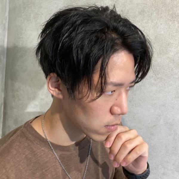 前下がりゆるツイストセンターパート