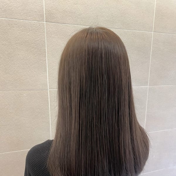 まろやか×ベージュ【岩井優】|BONECCA鶴見/髪質改善/白髪ぼかし/ハイライト