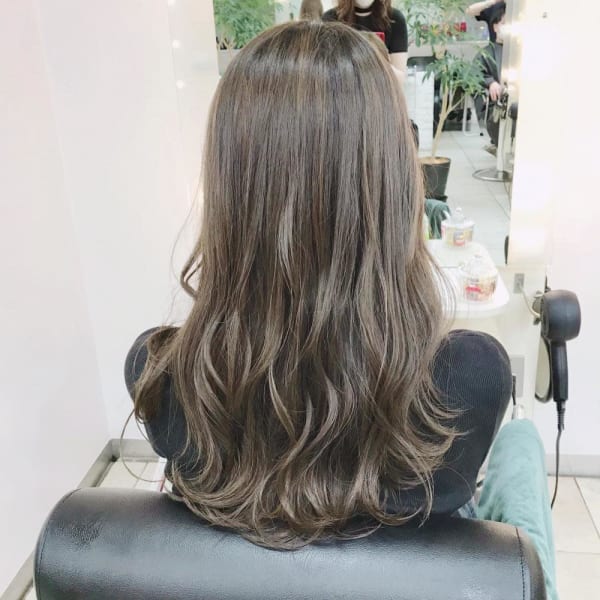 【Euphoria/門脇】大人っぽいハイライトで透明感カラー