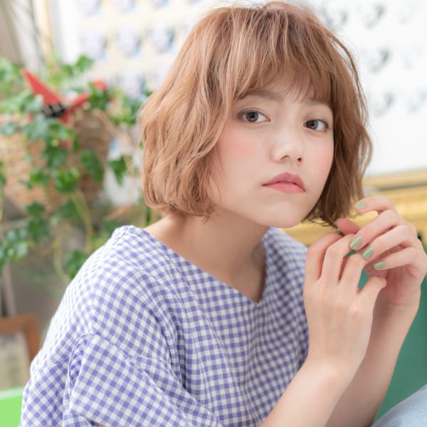 ゆるふわ質感☆大人かわいいくせ毛風小顔ボブ　ハイトーンカラー