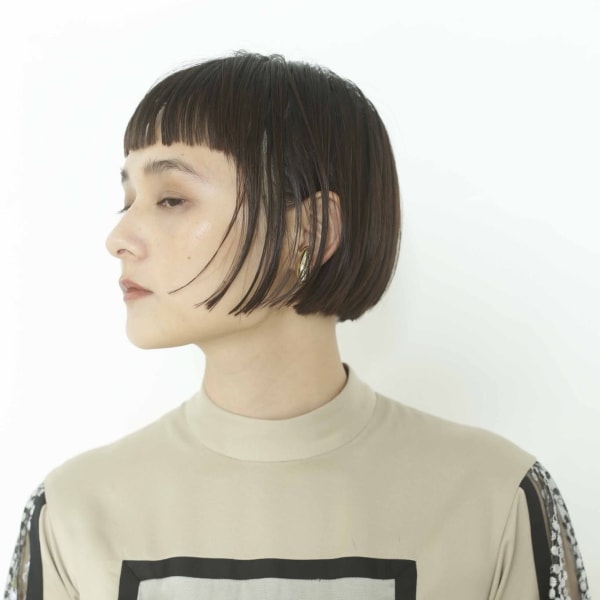 大人のストレートミニボブ