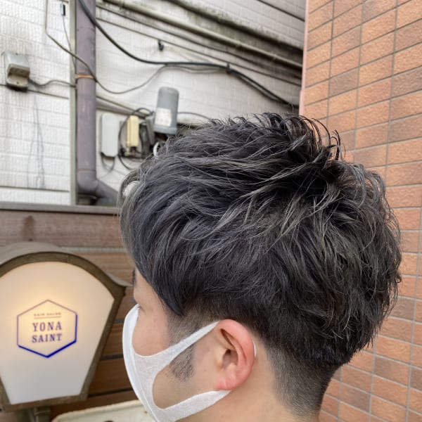 無造作ツーブロックショート
