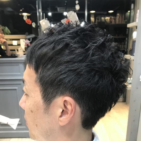 短髪でもOK！トップの毛流れ作成パーマ♪