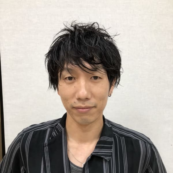 美容室クラフト 千葉ニュータウン店【ビヨウシツクラフトチバニュータウンテン】のスタッフ紹介。池永 祐輔
