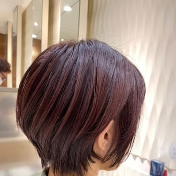 ショートボブ