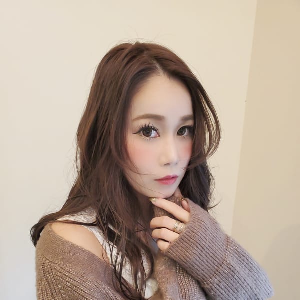 ゆるふわルーズな透明感スタイル