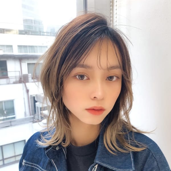 シースルー前髪/大人かわいいくびれミディアムネオウルフ 担当