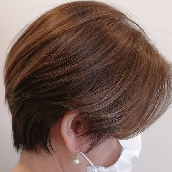 髪質改善白髪染めハンサムショート