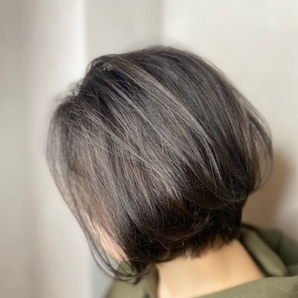 ボブ 透明感 アッシュブラウン 外国人風カラー 小顔