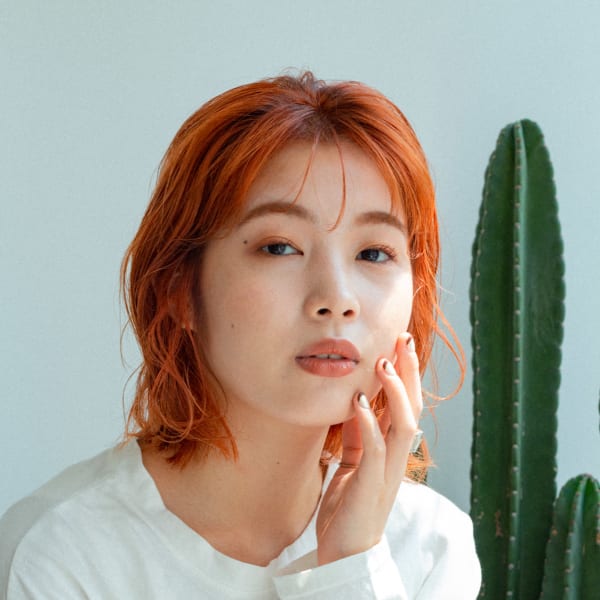 veganブリーチオンカラーオレンジベージュフリンジウェーブ