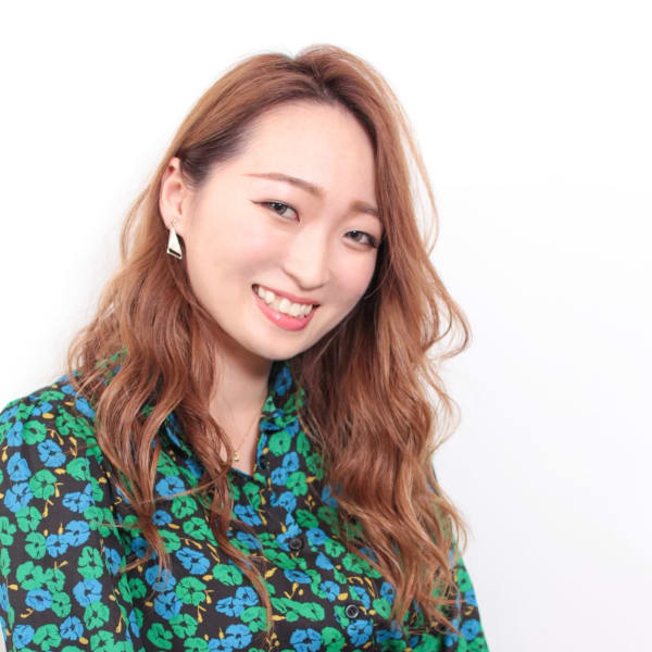 鈴木秋穂 Ash 日暮里店 アッシュ ニッポリテン のスタッフ 美容院 美容室を予約するなら楽天ビューティ