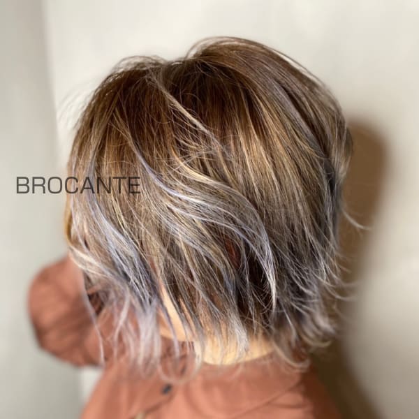 バレイヤージュ プラチナベージュ エアータッチ トキオ ボブ