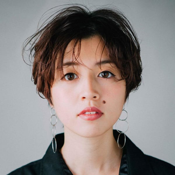 コンパクトなエアリーショート