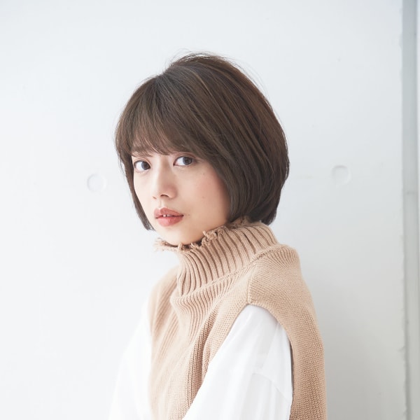 大人可愛いひし形シルエットのショートボブ