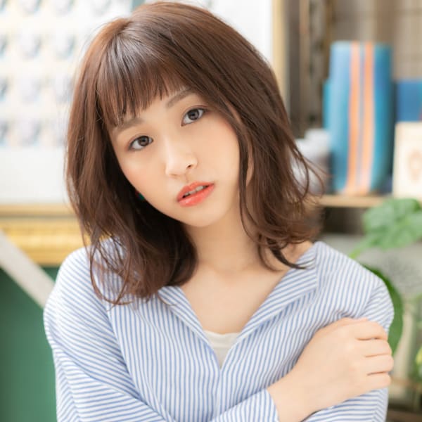 大人かわいい重軽♪くせ毛風フリンジウェーブ オン眉