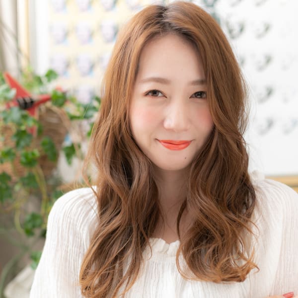 アシンメトリー外国人風フリンジウェーブ ハイライトカラー